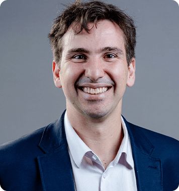 Kenneth Corrêa
